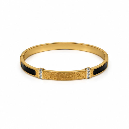 Giselle Claire Bangle